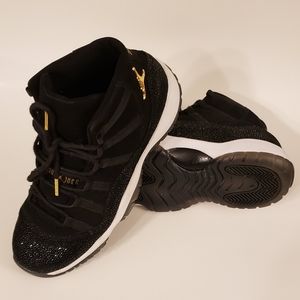 jordan 11 black suede